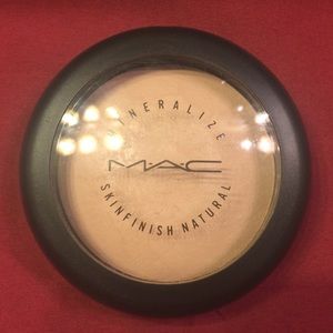 MAC Mineralize Skinfunish Natural Powder